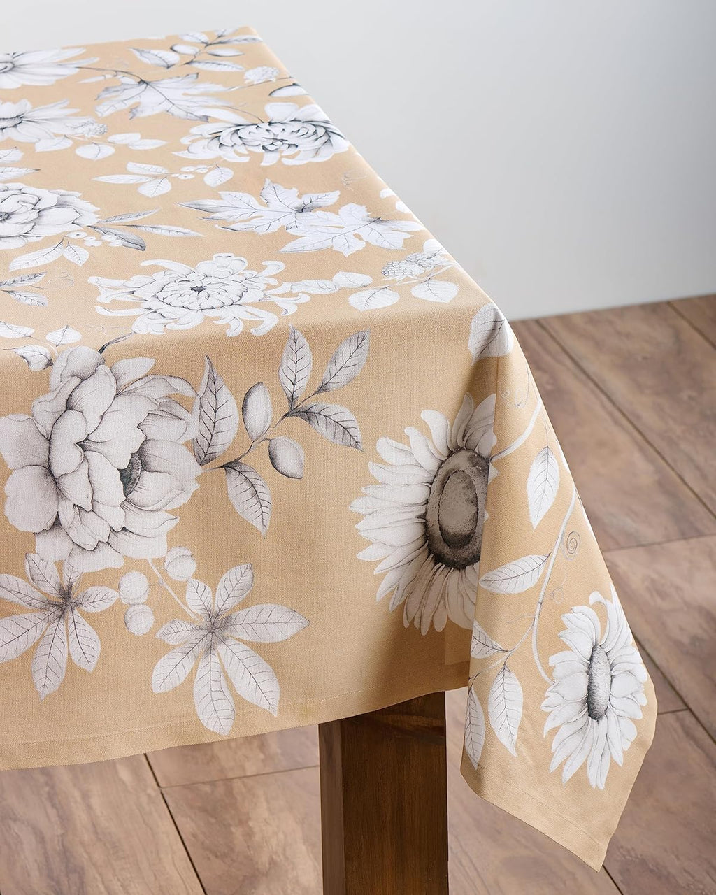 Vintage Petals Table Cover